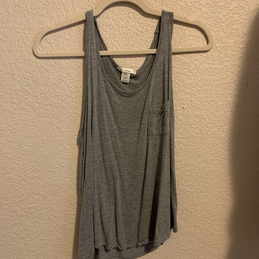 ✨grey tank top✨